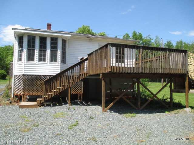320 Oak Summit Road Winston-Salem, NC 27105 - Photo 2 of 10 Exterior Back.