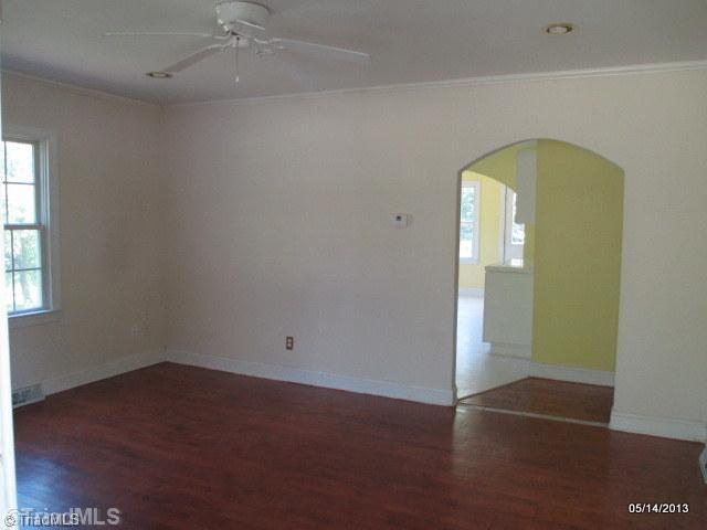 320 Oak Summit Road Winston-Salem, NC 27105 - Photo 3 of 10 Interior Space/Layout.