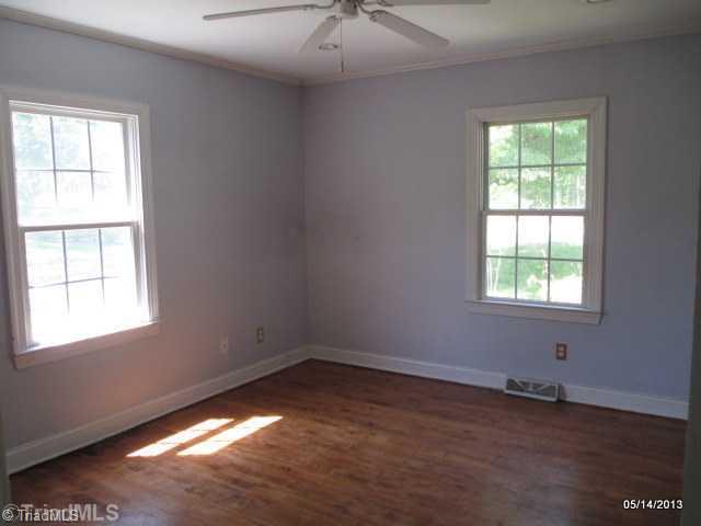 320 Oak Summit Road Winston-Salem, NC 27105 - Photo 10 of 10 Interior Space/Layout.