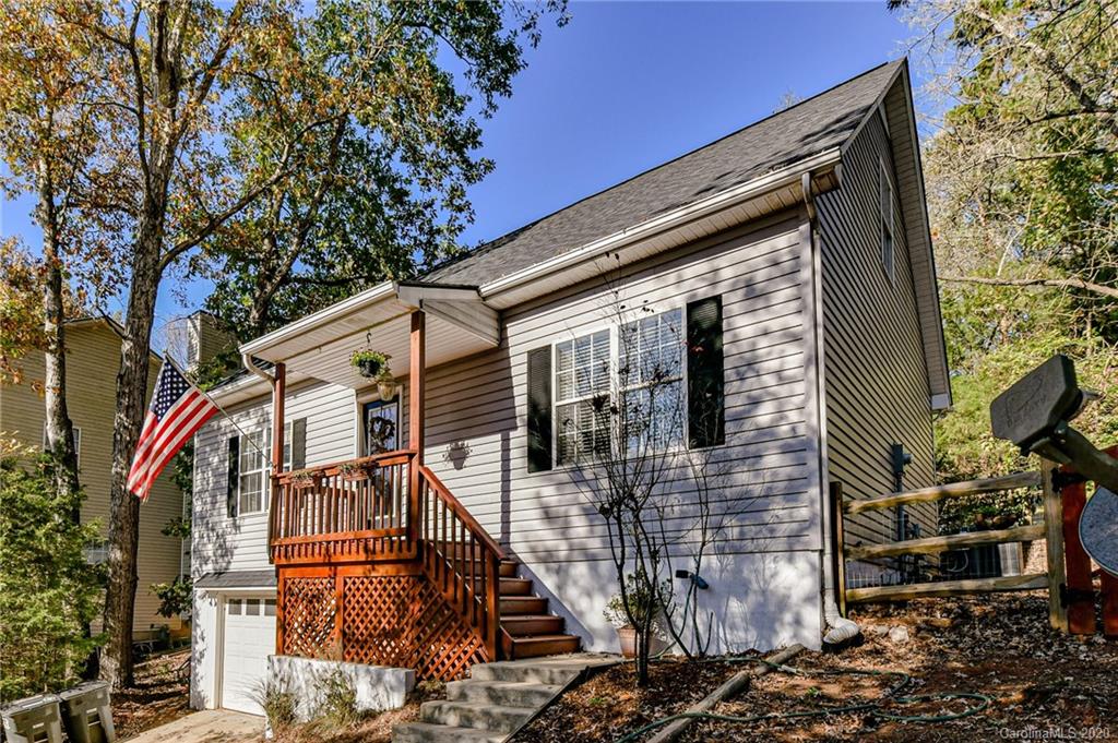 9104 Pitcairn Drive Tega Cay, SC 29708 - Photo 2 of 36
