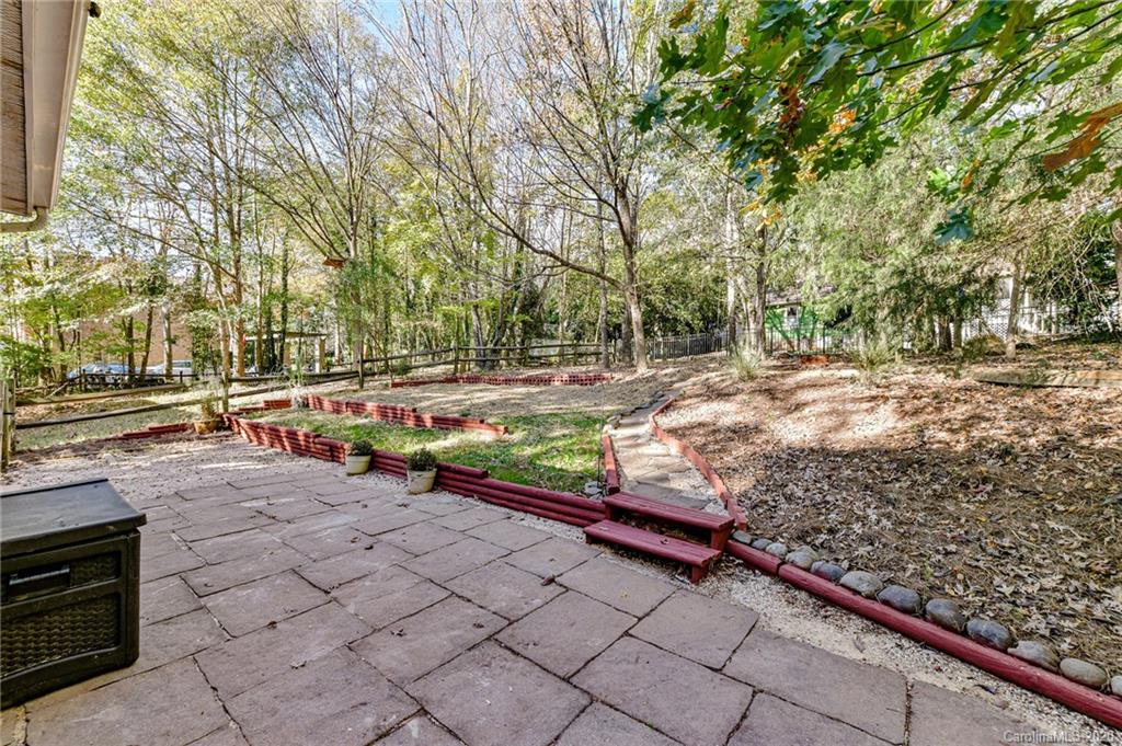 9104 Pitcairn Drive Tega Cay, SC 29708 - Photo 34 of 36