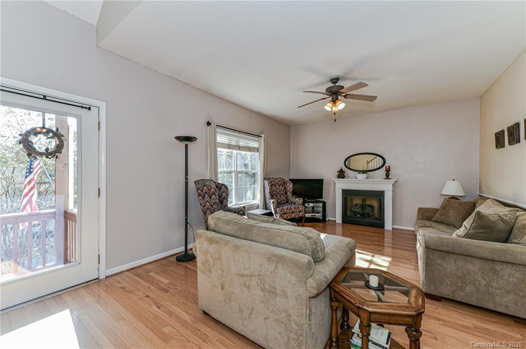 9104 Pitcairn Drive Tega Cay, SC 29708 - Photo 5 of 36