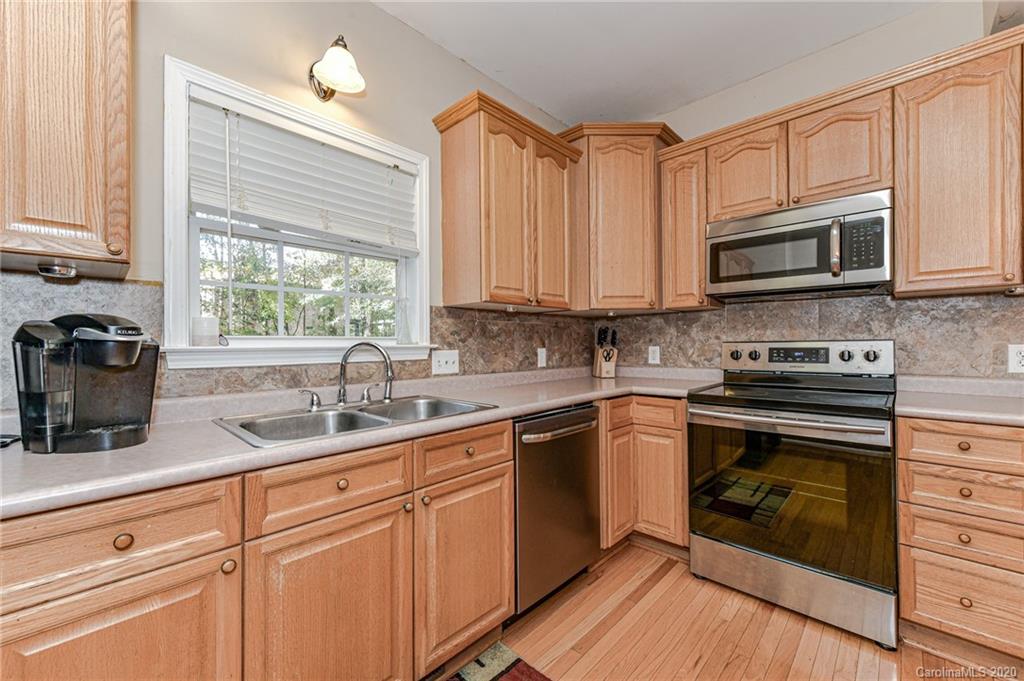 9104 Pitcairn Drive Tega Cay, SC 29708 - Photo 9 of 36
