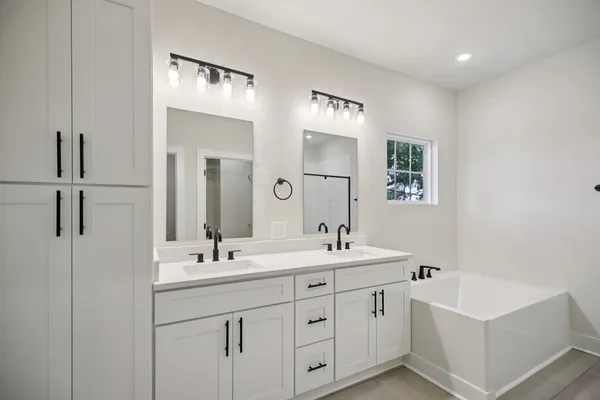 $364,900 | 1052 Stagecoach Drive, White House, TN 37188