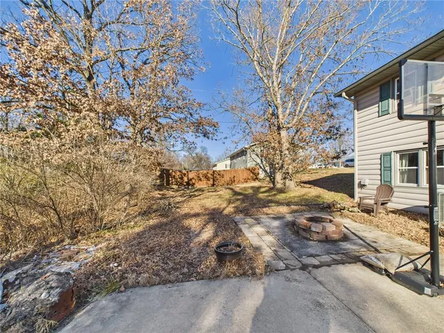 $240,000 | 611 Short Street, Knob Noster, MO 65336