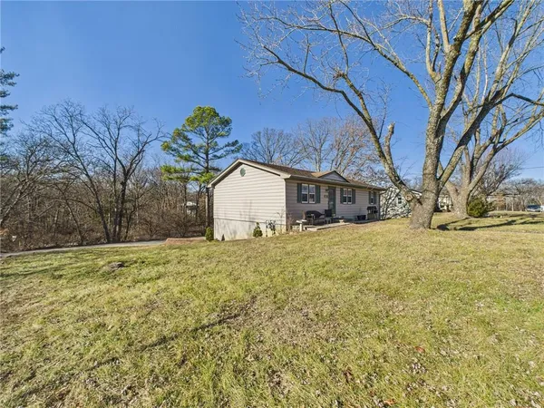 $239,000 | 611 Short Street, Knob Noster, MO 65336