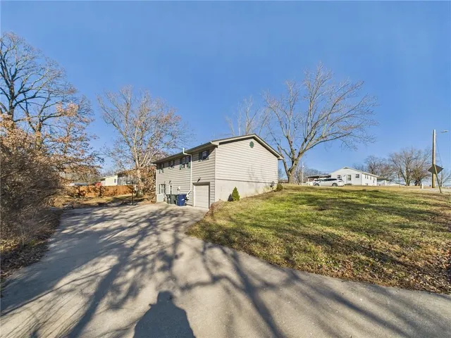 $240,000 | 611 Short Street, Knob Noster, MO 65336