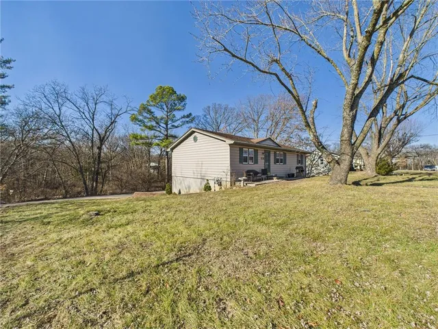 $240,000 | 611 Short Street, Knob Noster, MO 65336