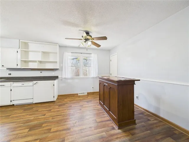 $240,000 | 611 Short Street, Knob Noster, MO 65336