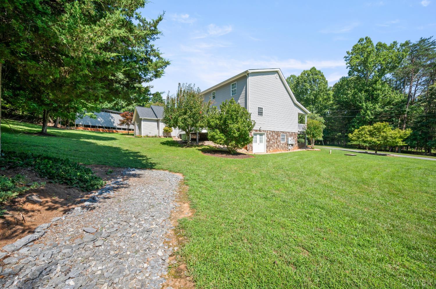 1083 Rock Haven Road Goode, VA 24556 - Photo 60 of 68 Gallery Image 60