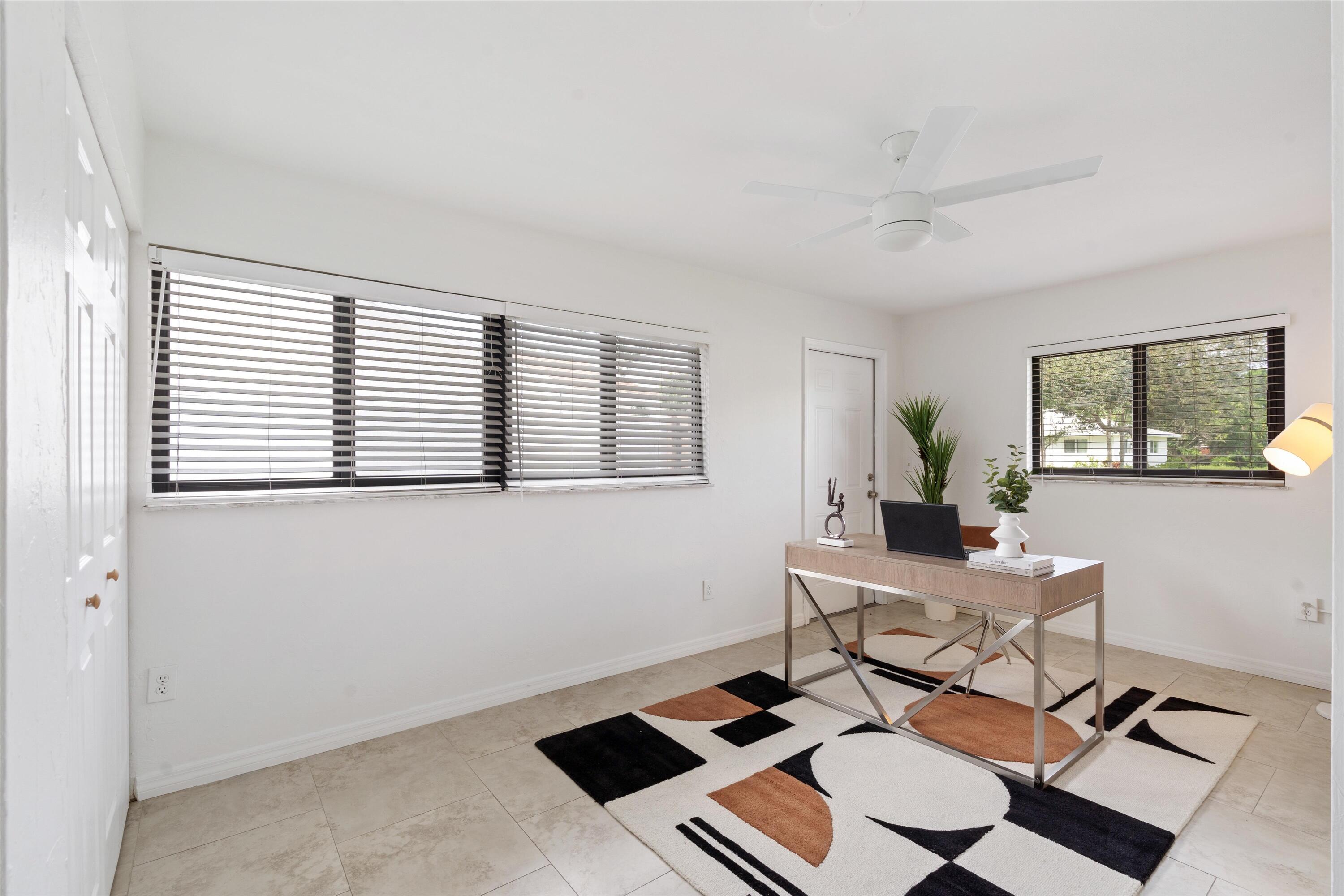 6 Windsor Road West Jupiter, FL 33469 - Photo 21 of 25 21-6 Windsor Road W Jupiter, FL-120