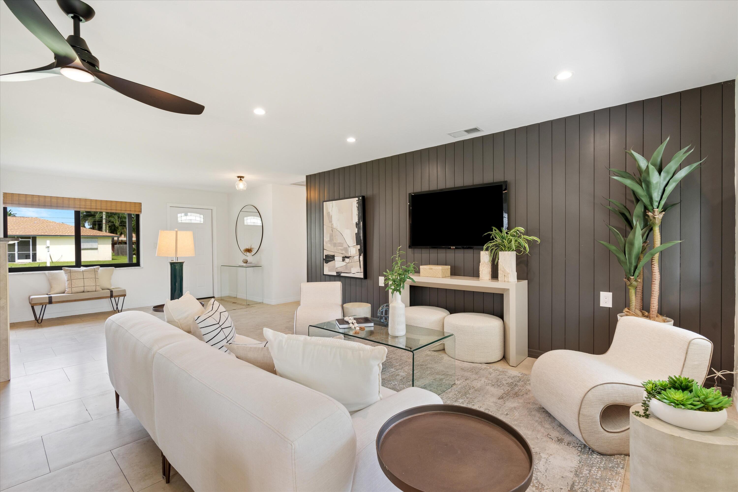 6 Windsor Road West Jupiter, FL 33469 - Photo 5 of 25 06-6 Windsor Road W Jupiter, FL-103