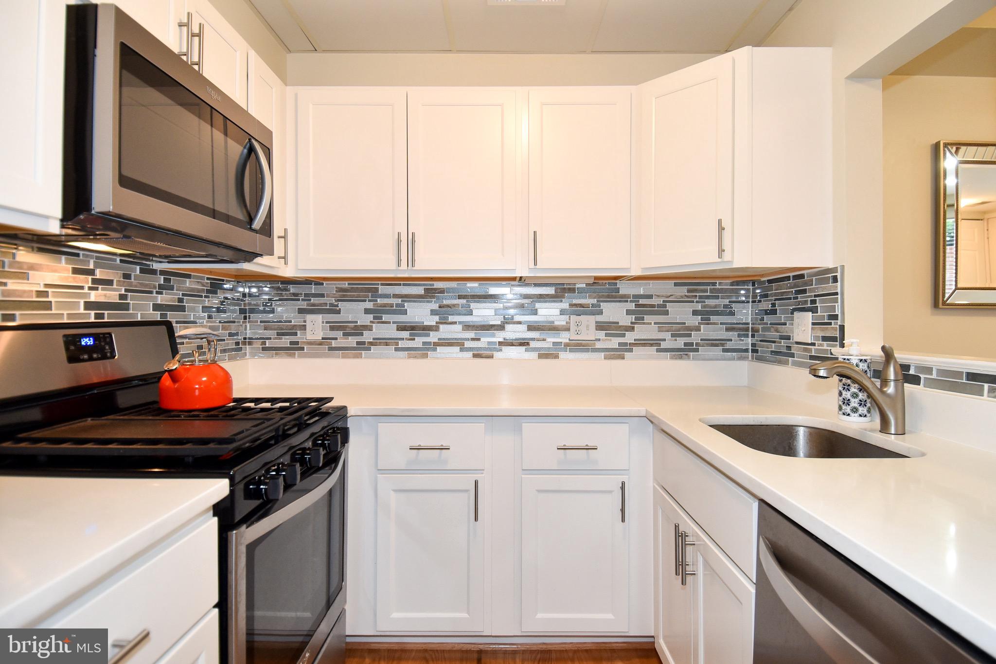 1927 Belmont Road Northwest, Unit 83 Washington, DC 20009 - Photo 14 of 27 The new kitchen is perfection!