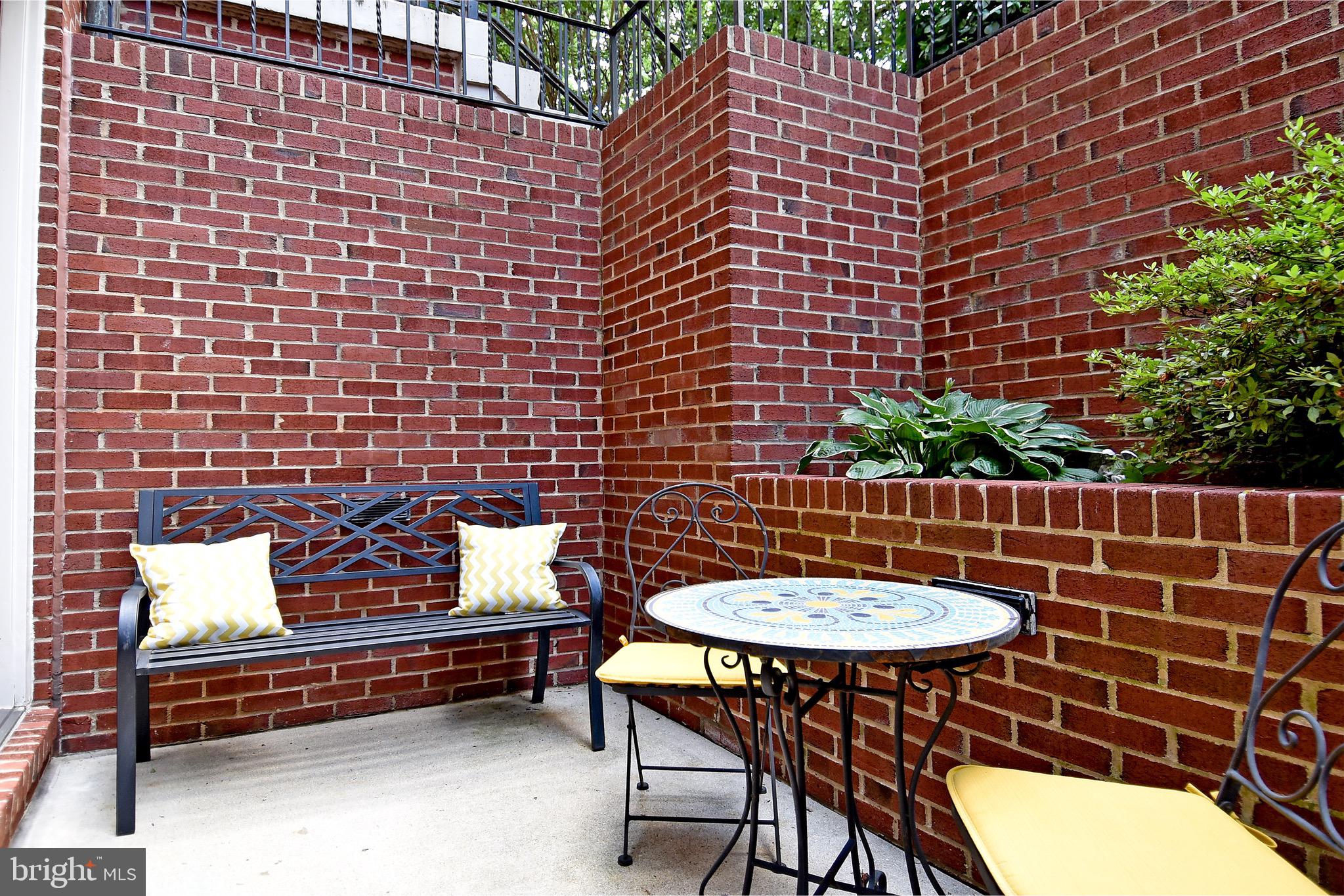 1927 Belmont Road Northwest, Unit 83 Washington, DC 20009 - Photo 6 of 27 Amazing outdoor space
