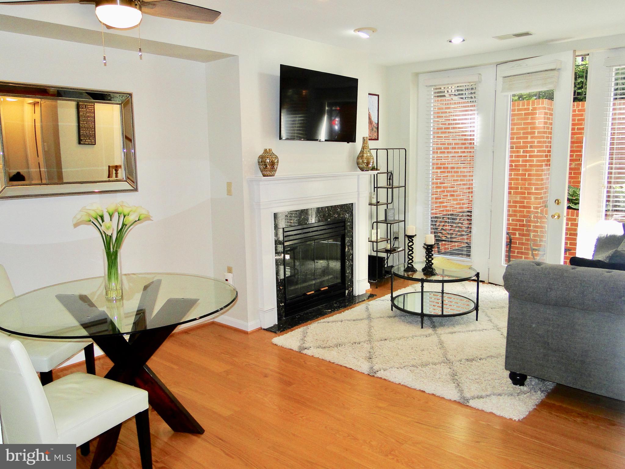 1927 Belmont Road Northwest, Unit 83 Washington, DC 20009 - Photo 7 of 27 Living room/Dining room combination