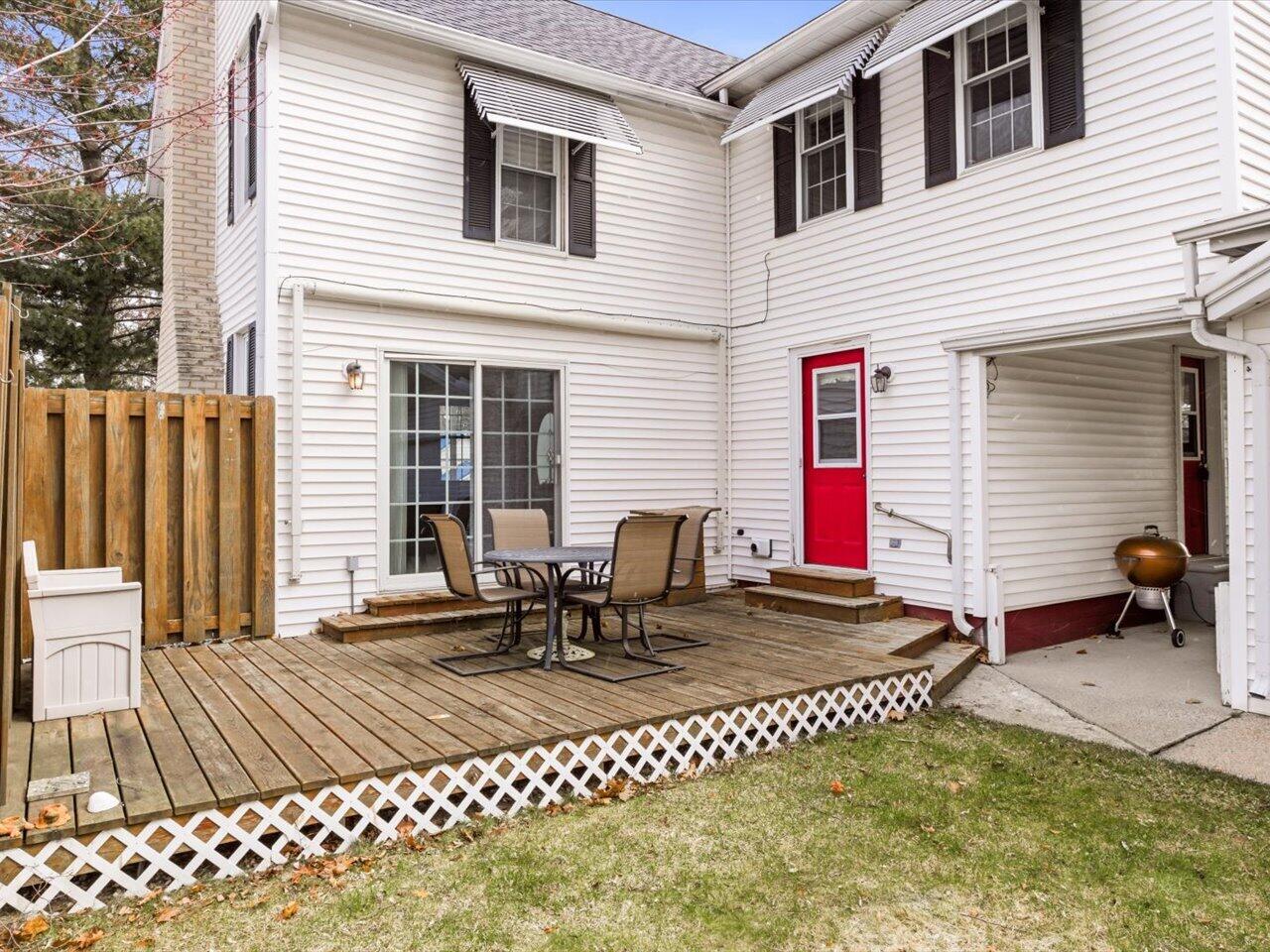 119 Union Street Port Austin, MI 48467 - Photo 29 of 38 deck off the living room