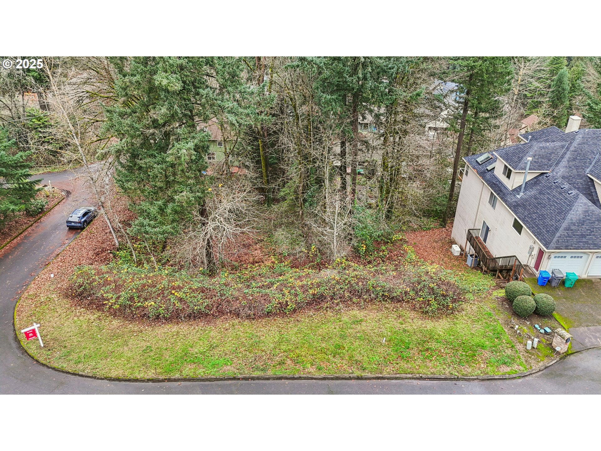 3317 Southwest Parsons Court Portland, OR 97219 - Photo 10 of 15 a picture of a sink