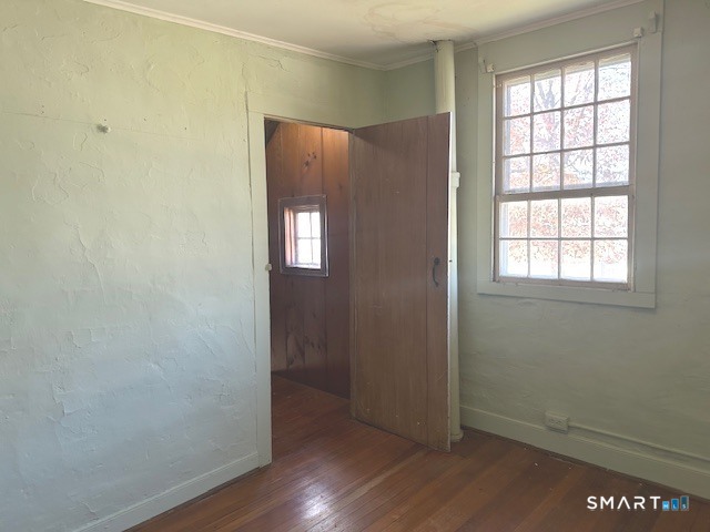 110 East Main Street Clinton, CT 06413 - Photo 29 of 40 Upper Level Bedroom 1
