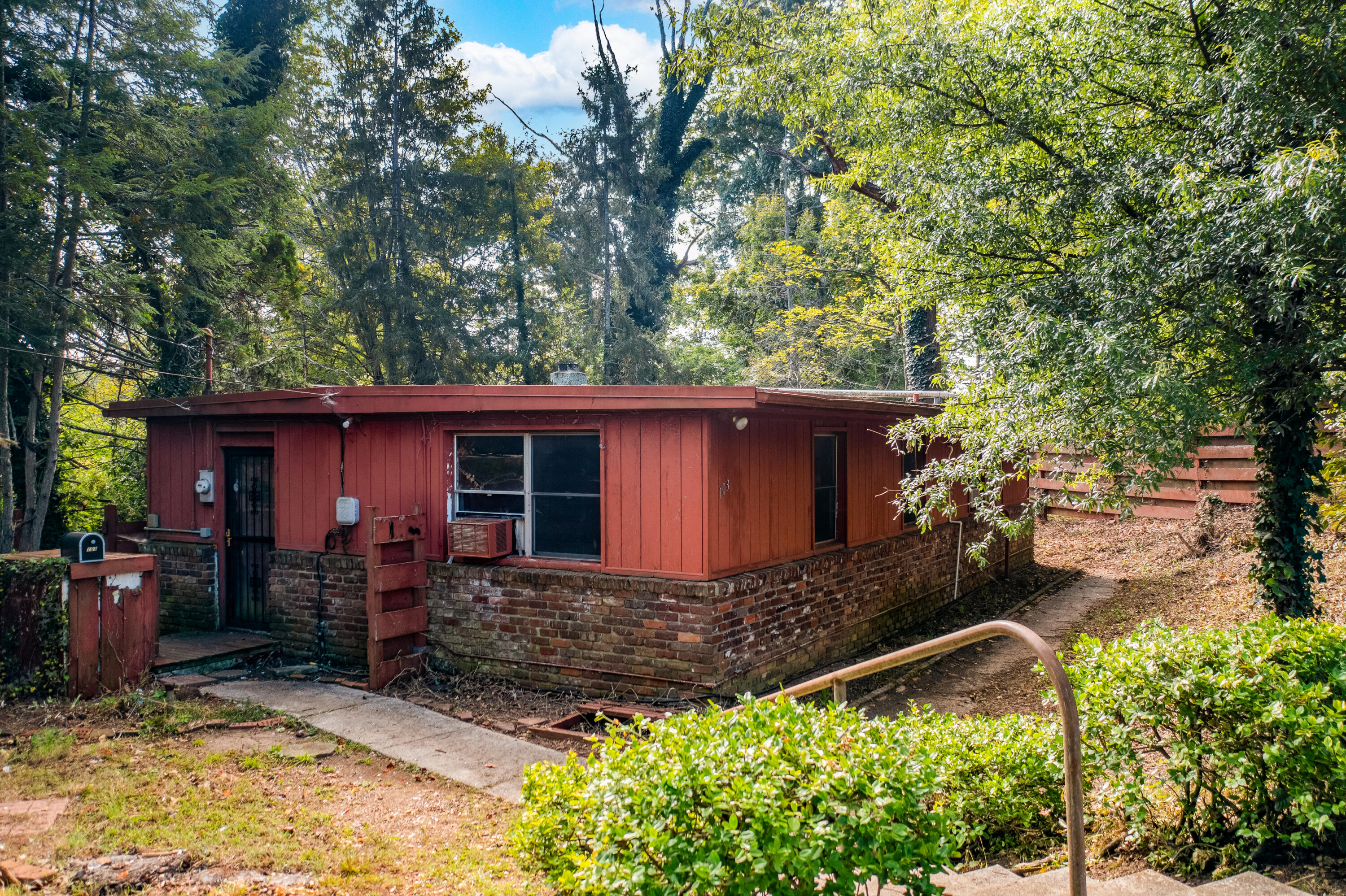 103 Niagara Lane Oak Ridge, TN 37830 - Photo 1 of 13 DJI_0042-HDR-Edit
