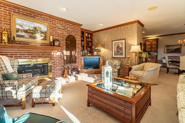 $805,000 | 19134 Amelia Drive, Abingdon, VA 24211