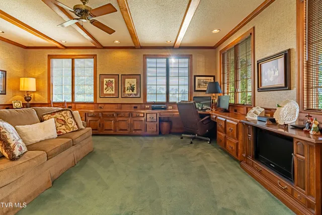 $805,000 | 19134 Amelia Drive, Abingdon, VA 24211