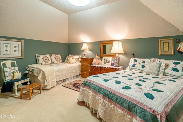 $805,000 | 19134 Amelia Drive, Abingdon, VA 24211