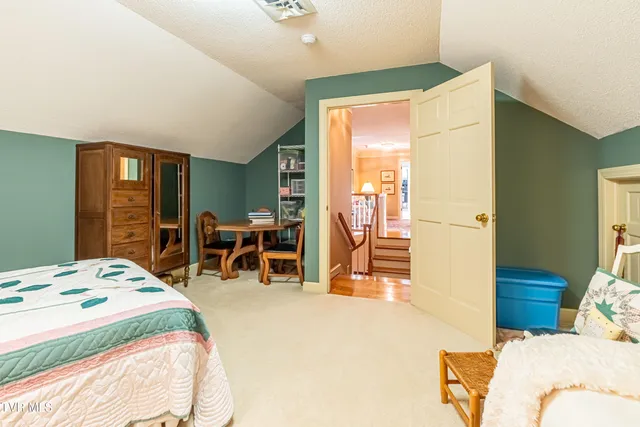 $805,000 | 19134 Amelia Drive, Abingdon, VA 24211