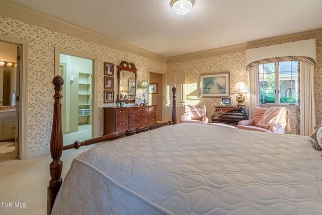 $805,000 | 19134 Amelia Drive, Abingdon, VA 24211