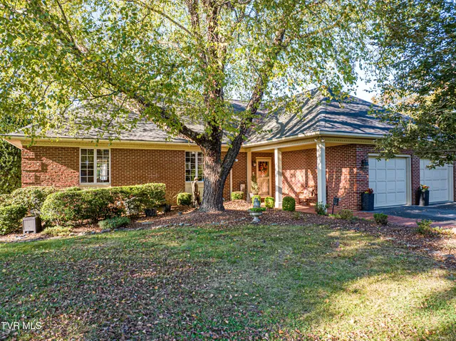 $805,000 | 19134 Amelia Drive, Abingdon, VA 24211