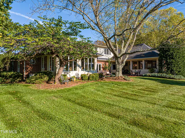 $805,000 | 19134 Amelia Drive, Abingdon, VA 24211