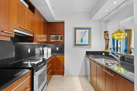 $829,000 | 333 Las Olas Way, Unit 2308, Fort Lauderdale, FL 33301