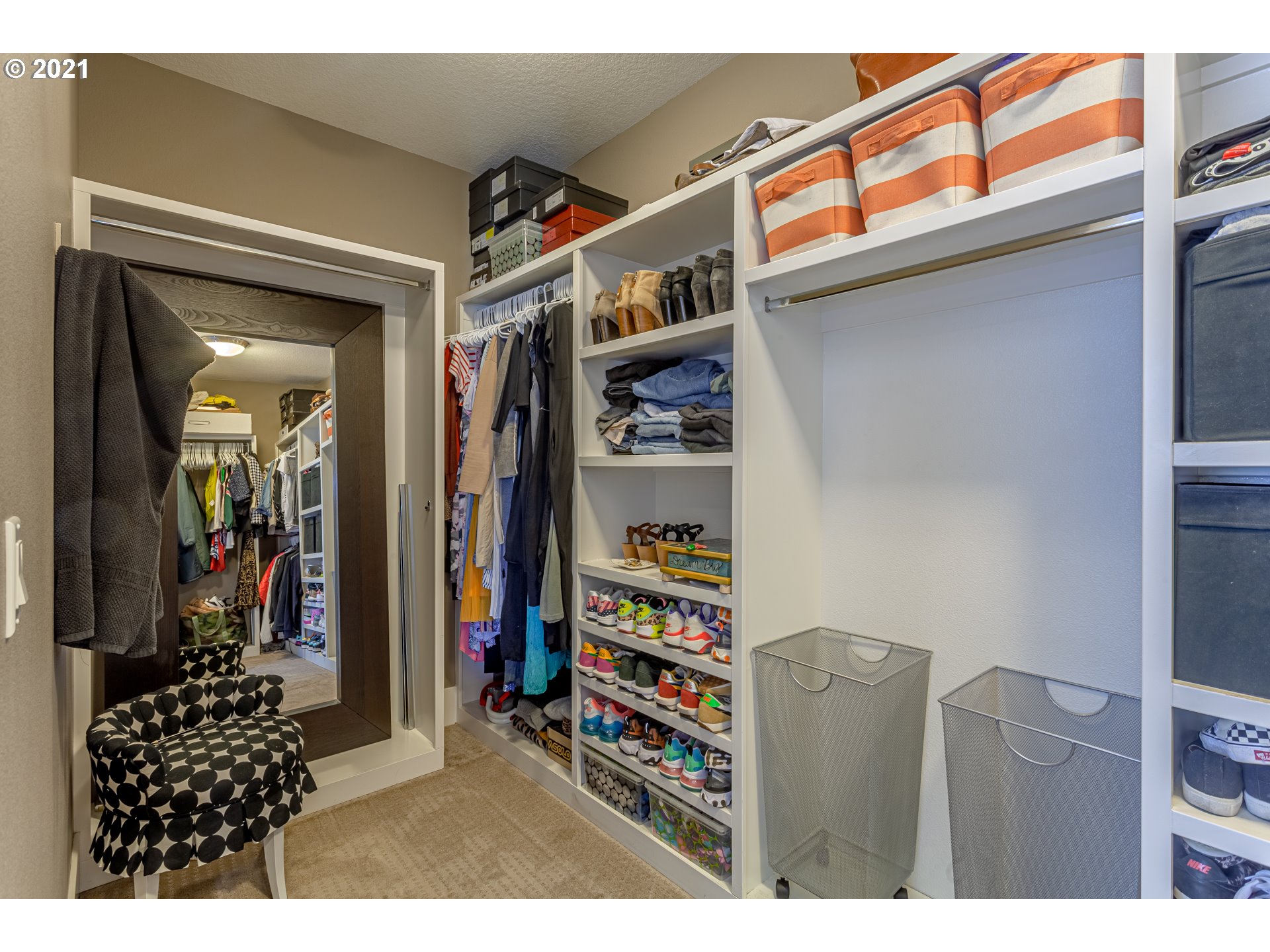 10340 Southwest Ridgeview Lane Portland, OR 97219 - Photo 23 of 32 Gallery Image 23
