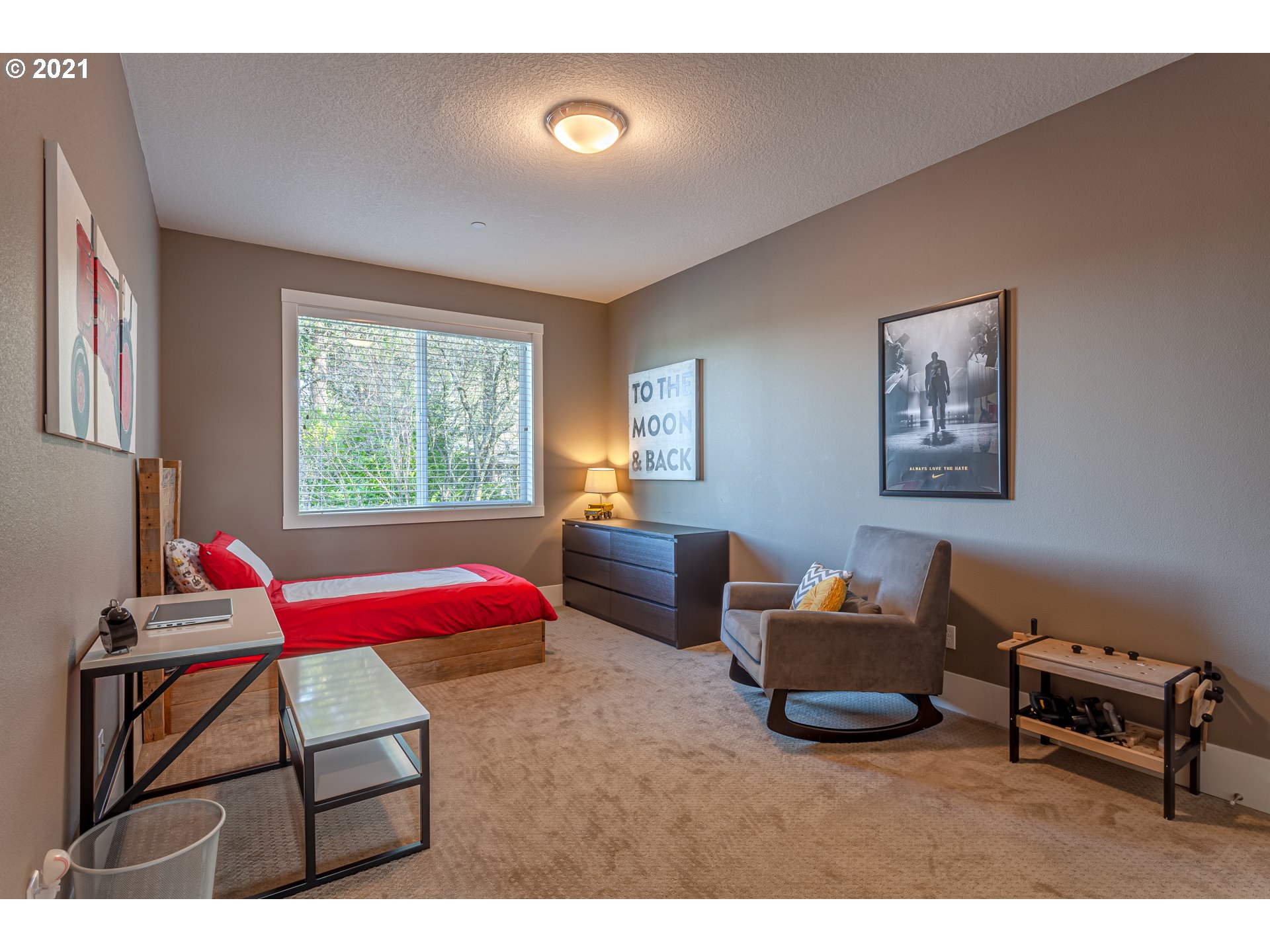 10340 Southwest Ridgeview Lane Portland, OR 97219 - Photo 28 of 32 Gallery Image 28