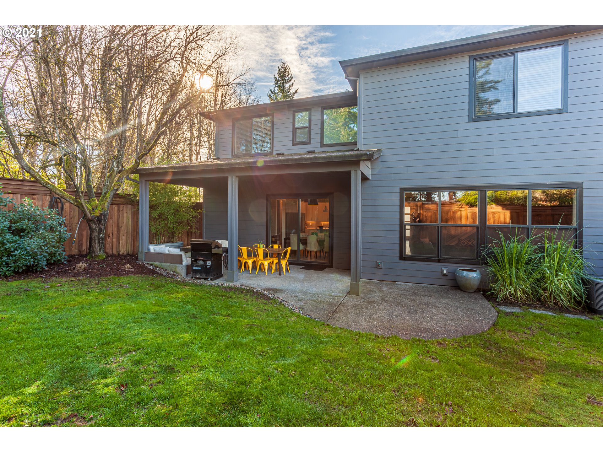10340 Southwest Ridgeview Lane Portland, OR 97219 - Photo 31 of 32 Gallery Image 31
