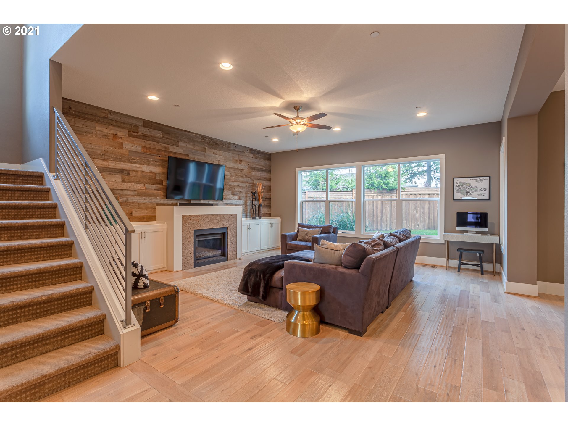 10340 Southwest Ridgeview Lane Portland, OR 97219 - Photo 9 of 32 Gallery Image 9