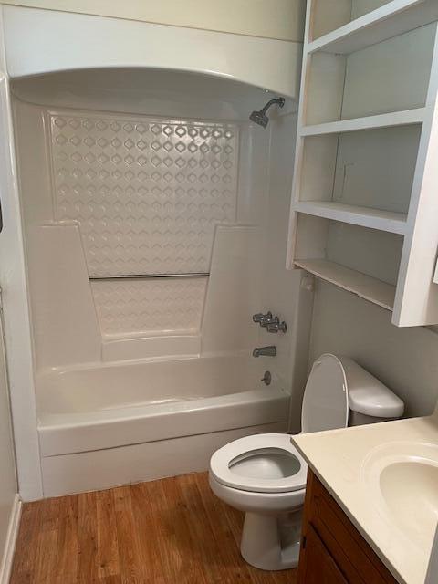 3107 Mayhair Road Crestview, FL 32539 - Photo 30 of 33 a bathroom with a toilet and a bathtub