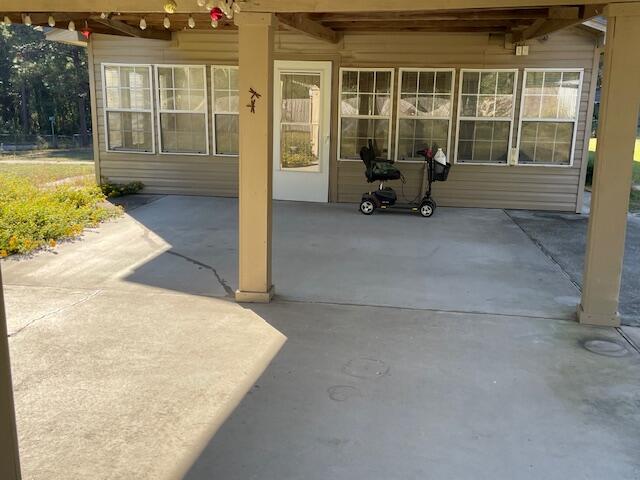 3107 Mayhair Road Crestview, FL 32539 - Photo 7 of 33 a view of sitting area in front of a building