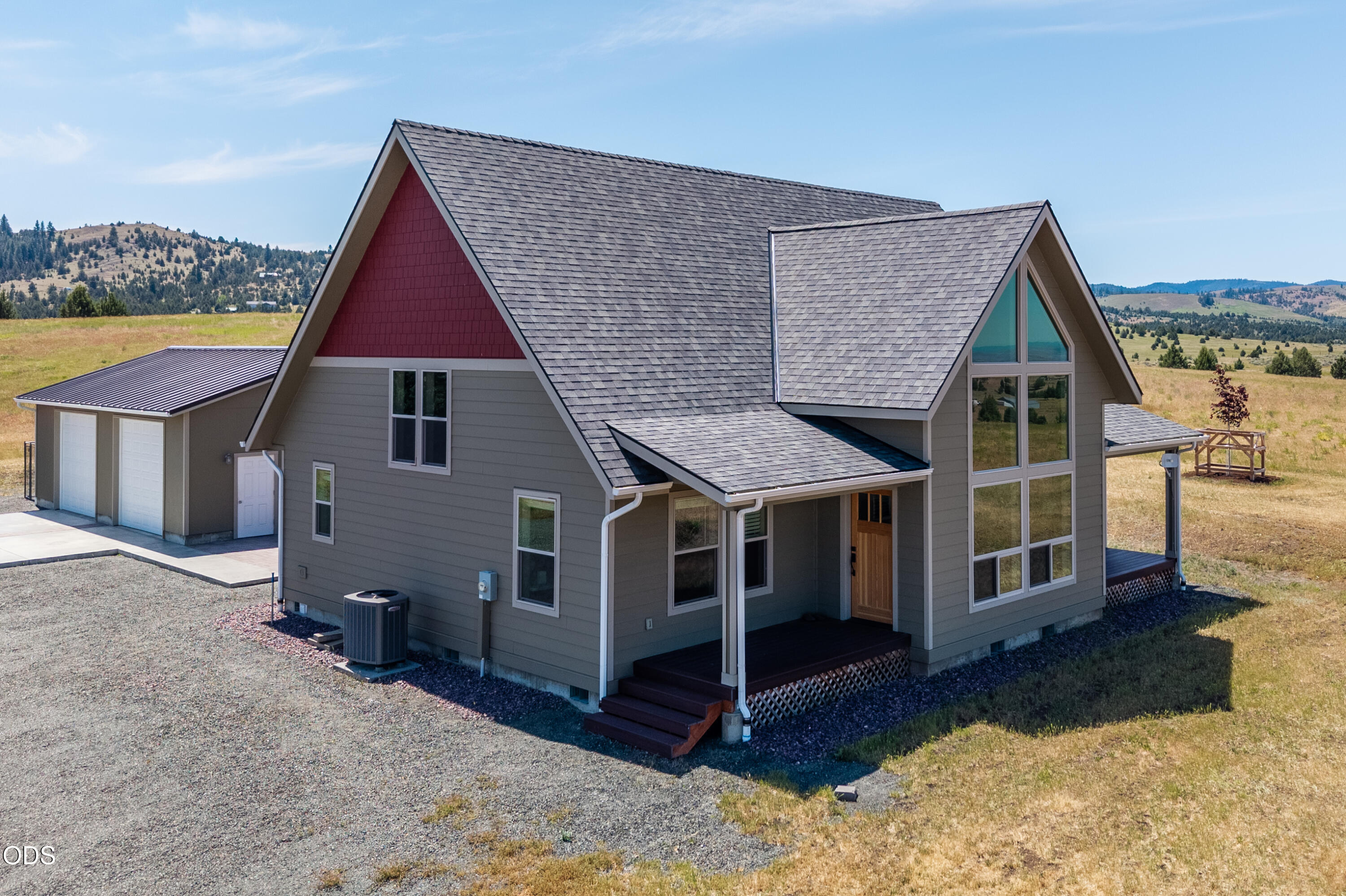 26216 West Bench Road John Day, OR 97845 - Photo 4 of 53 a view of a house with a yard