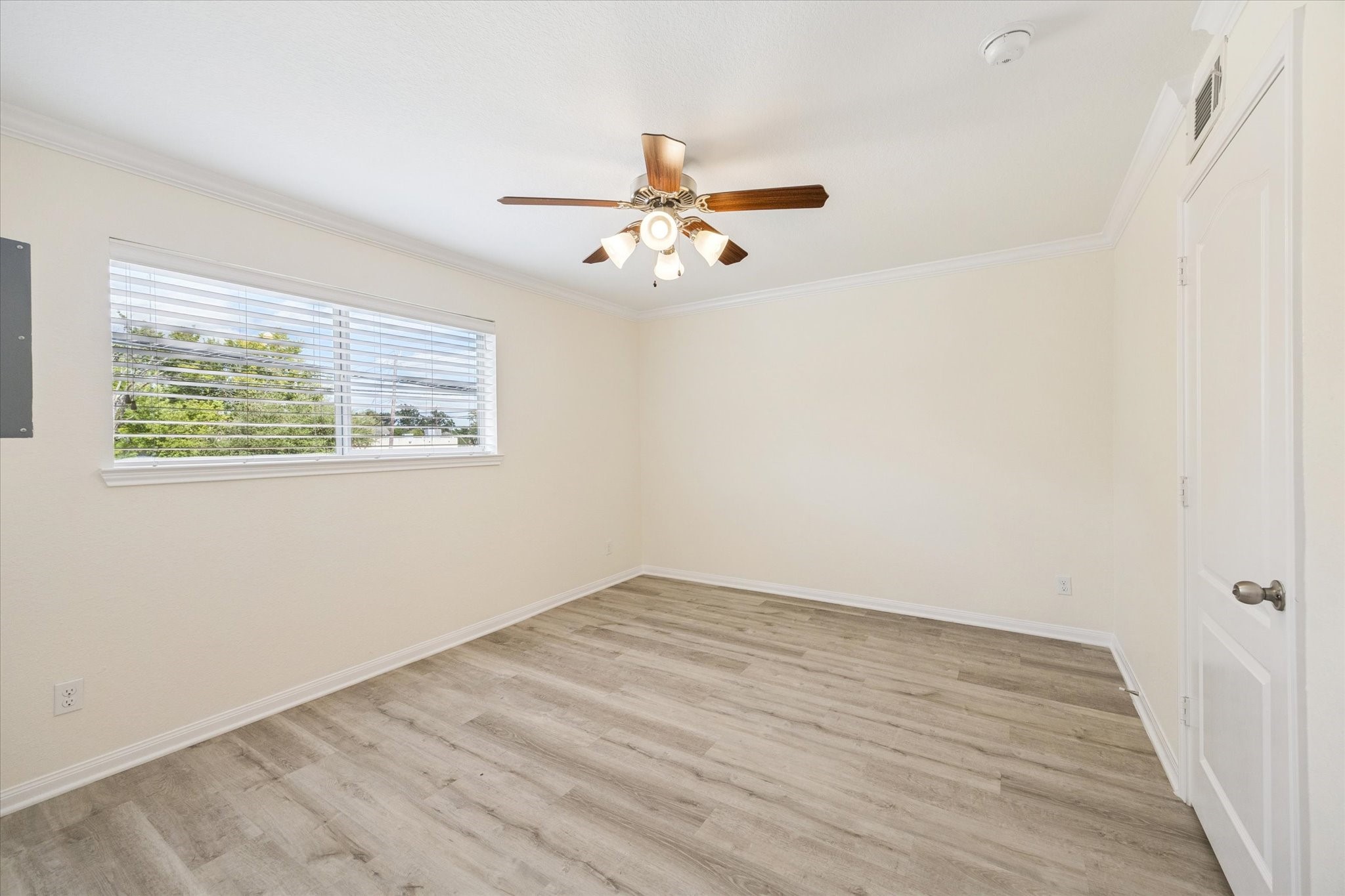 300 Pecore Street, Unit 29 Houston, TX 77009 - Photo 7 of 9