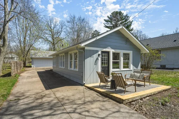 $249,900 | 931 6th Street Southeast, Forest Lake, MN 55025