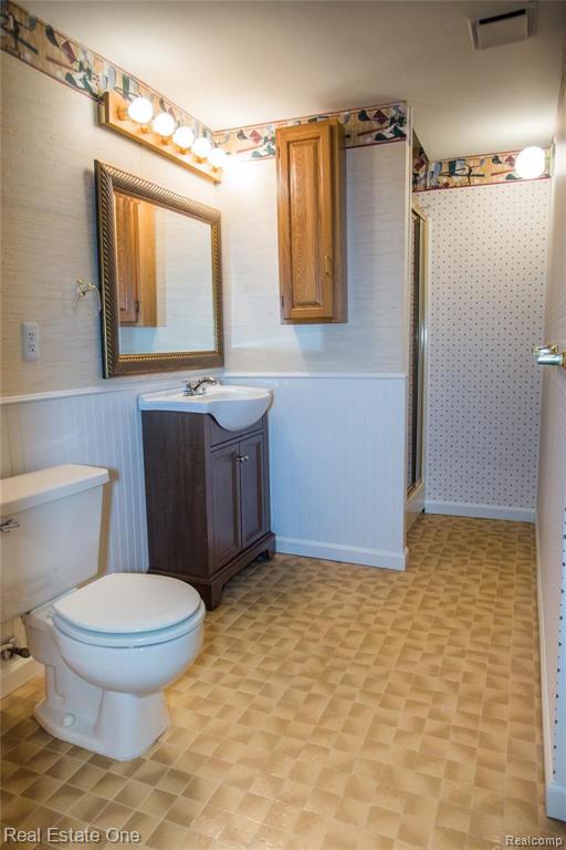 673 Augusta Drive Rochester Hills, MI 48309 - Photo 28 of 36