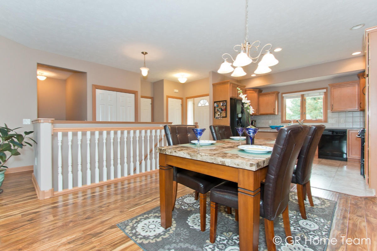 3663 Jason Ridge Lane Southwest, Unit 11 Grand Rapids, MI 49534 - Photo 10 of 41 010 - dining - IMG_4081