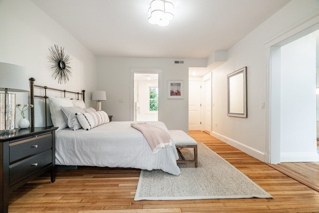 21 Arborough Road Boston, MA 02131 - Photo 15 of 42