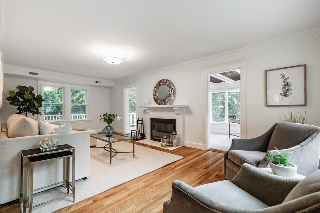 21 Arborough Road Boston, MA 02131 - Photo 3 of 42