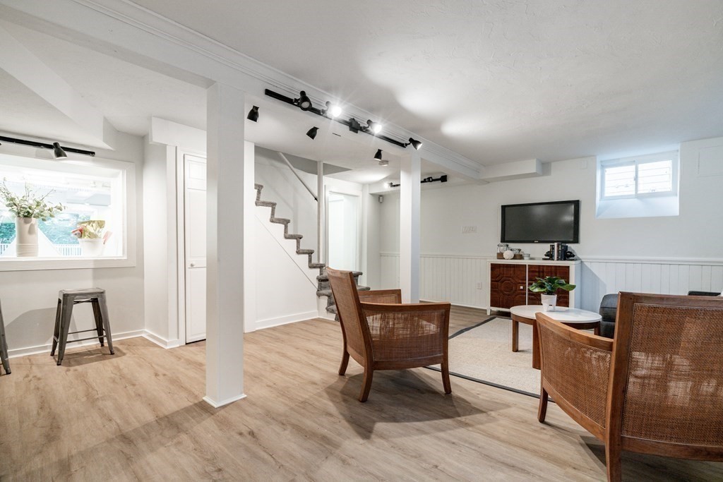 21 Arborough Road Boston, MA 02131 - Photo 36 of 42