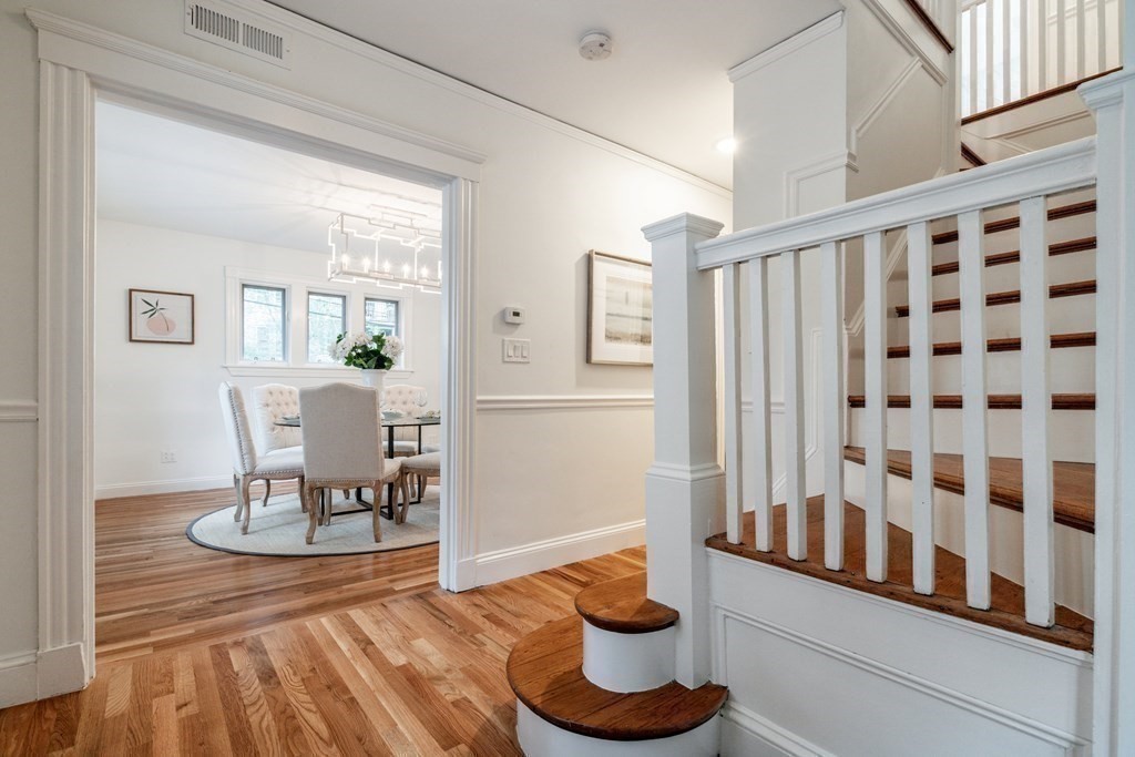 21 Arborough Road Boston, MA 02131 - Photo 7 of 42