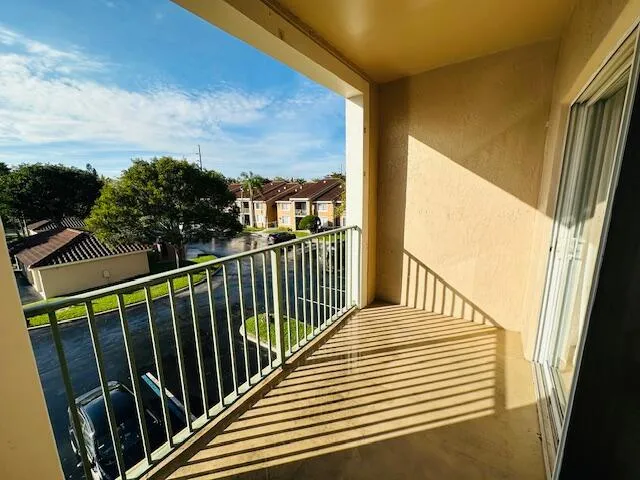 $2,200 | 7856 Sonoma Springs Circle, Unit 305, Lake Worth, FL 33463