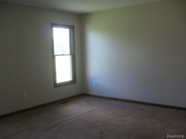 5525 Lyons Road Attica, MI 48412 - Photo 13 of 19 bedroom (2).jpg