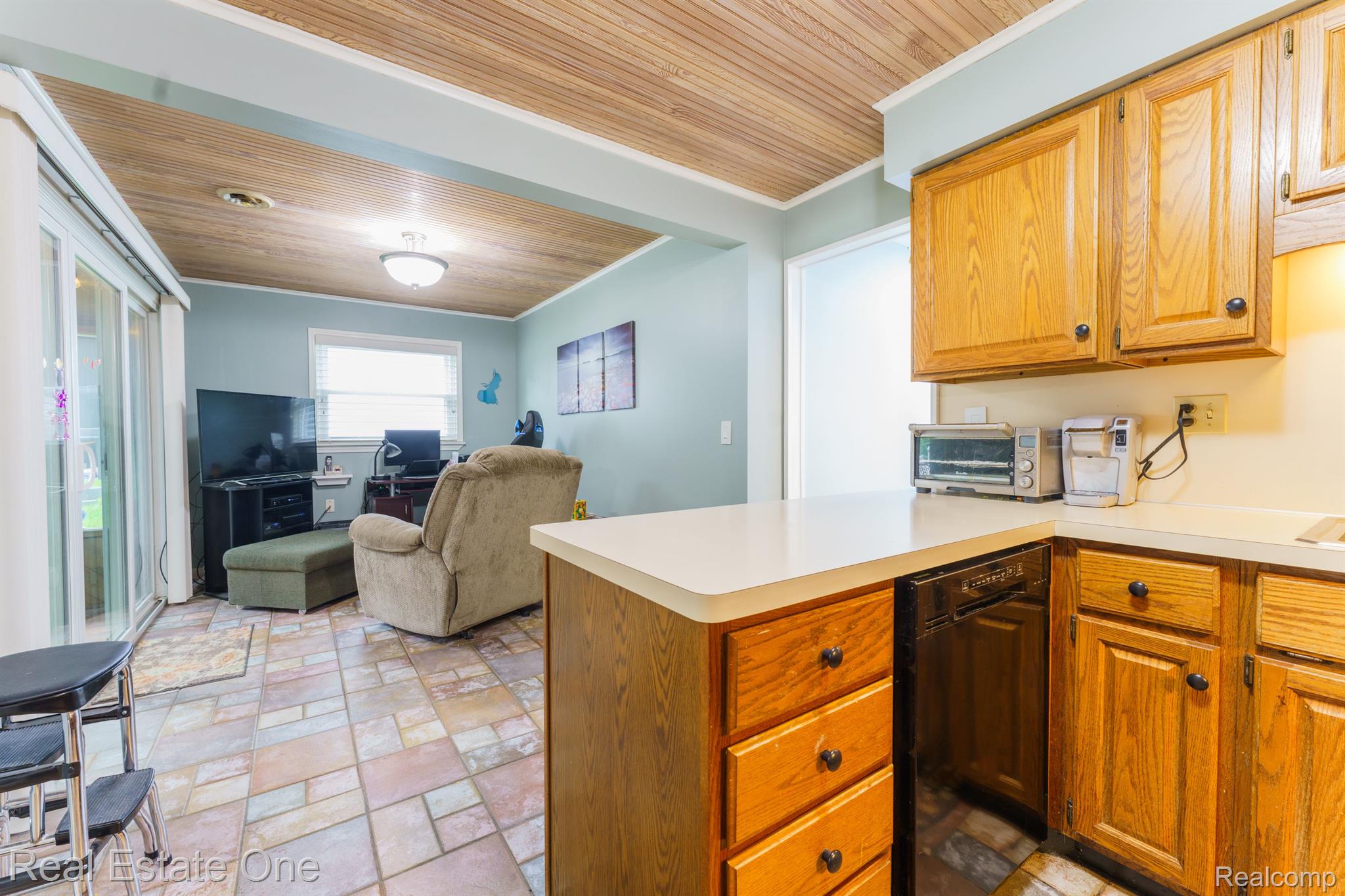 10875 Colony Pinckney, MI 48169 - Photo 26 of 40 Gallery Image 26
