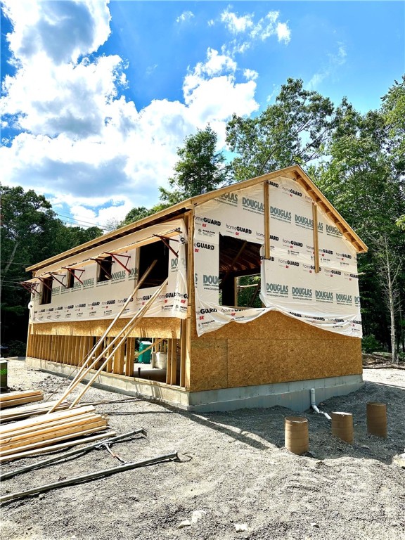 285 Log Road Smithfield, RI 02917 - Photo 2 of 6